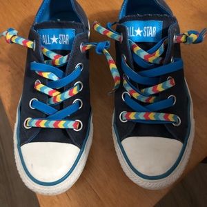 2 tone Blue Converse Sneakers w/chevron shoe laces